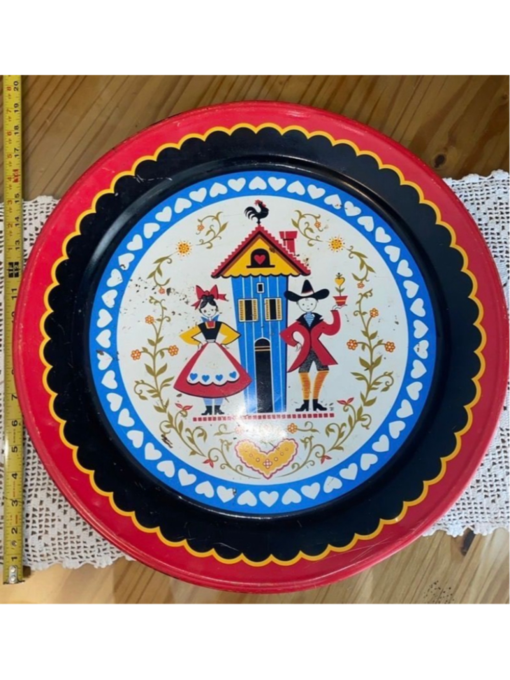 Vintage Pennsylvania Dutch Folk 19” Round Metal Serving Tray Party Amish Decor
